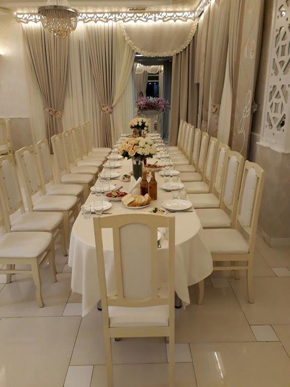 Lux Palace Hotel Koetaisi Buitenkant foto
