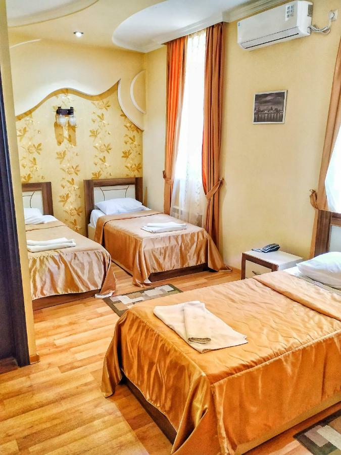 Lux Palace Hotel Koetaisi Buitenkant foto